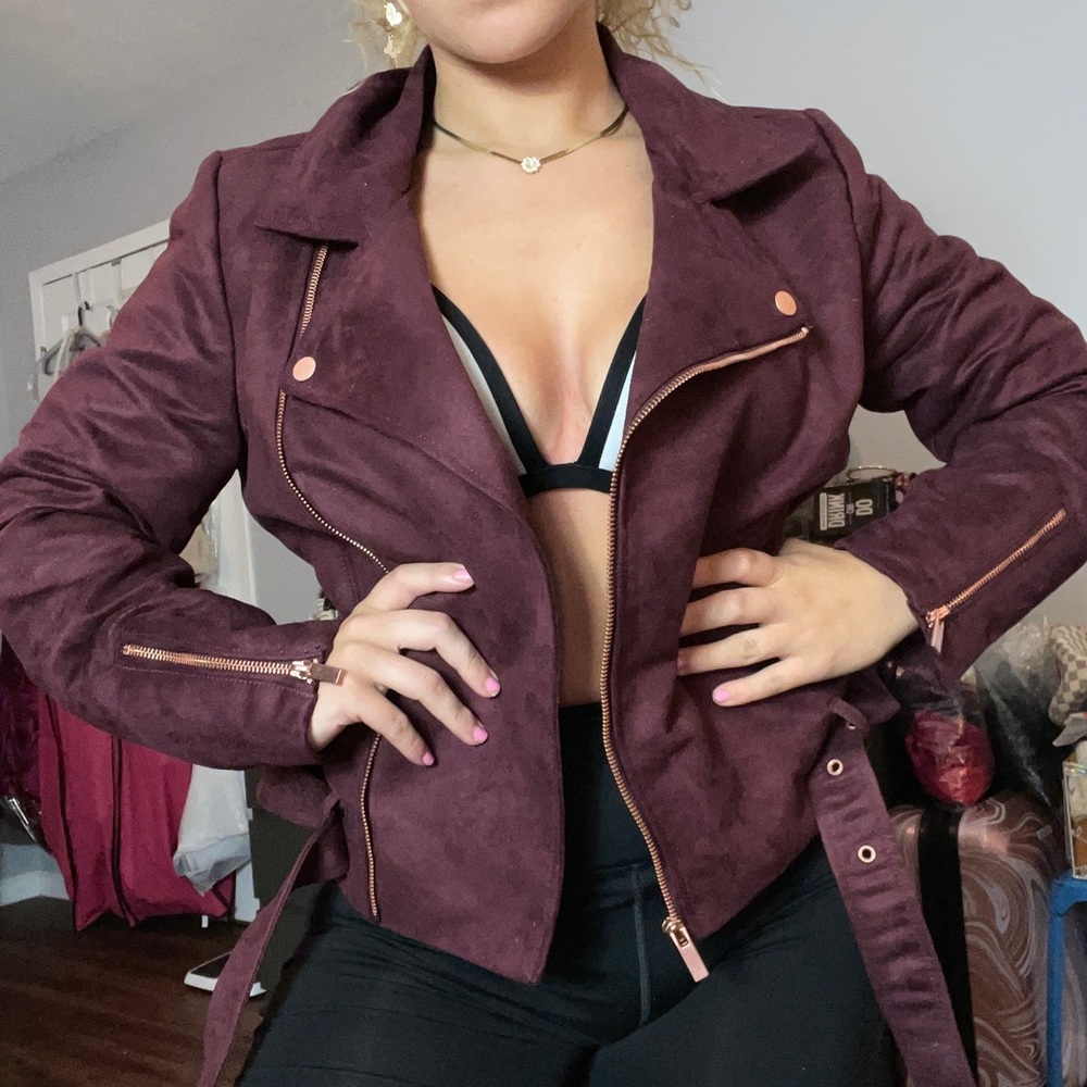 LC LAUREN CONRAD Purple Velvet Cropped Jacket, Size 12